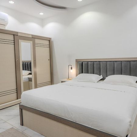 Luxurious Family 3 Bedroom Apartments 10 Mins Drive To Al-Masjid Nabawi - Nozol Noor 1 Medina Eksteriør billede