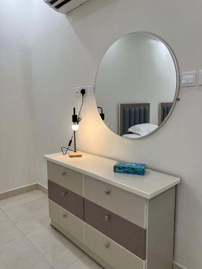 Luxurious Family 3 Bedroom Apartments 10 Mins Drive To Al-Masjid Nabawi - Nozol Noor 1 Medina Eksteriør billede