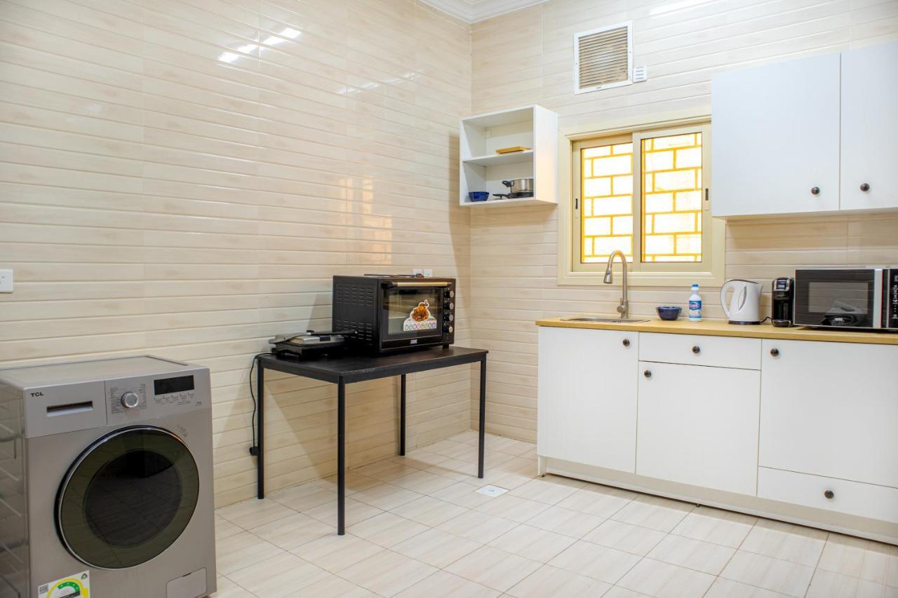 Luxurious Family 3 Bedroom Apartments 10 Mins Drive To Al-Masjid Nabawi - Nozol Noor 1 Medina Eksteriør billede